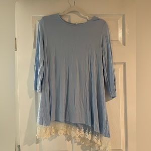 PINKBLUSH Blue Maternity Top with Lace Trim Size Large